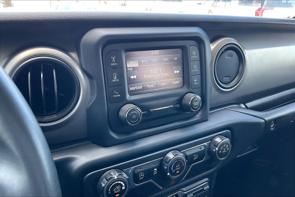 Used 2018 Jeep Wrangler Unlimited Sport S AWD/4WD image 23