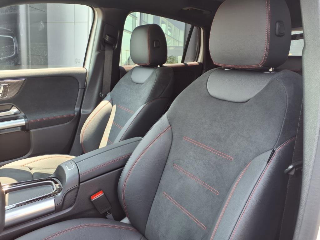 Certified 2025 Mercedes-Benz GLA 250 4MATIC image 13