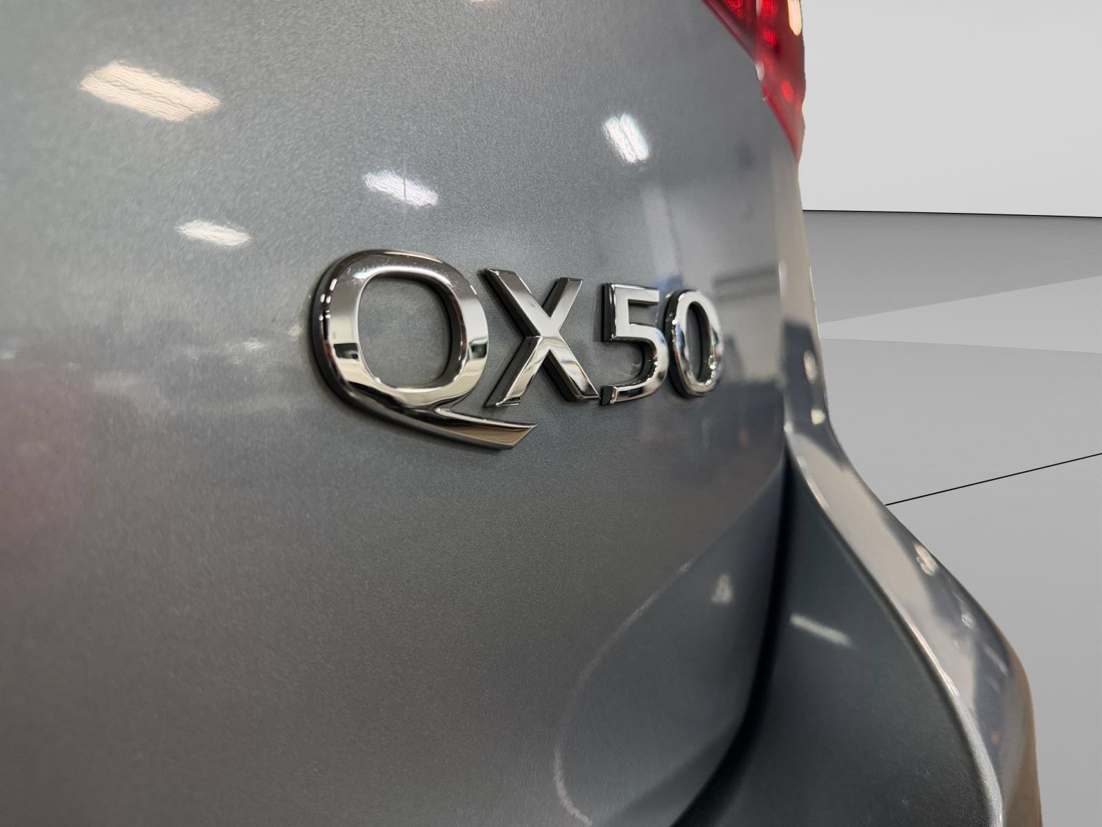 Used 2016 INFINITI QX50 AWD w/ Premium Plus Package image 46