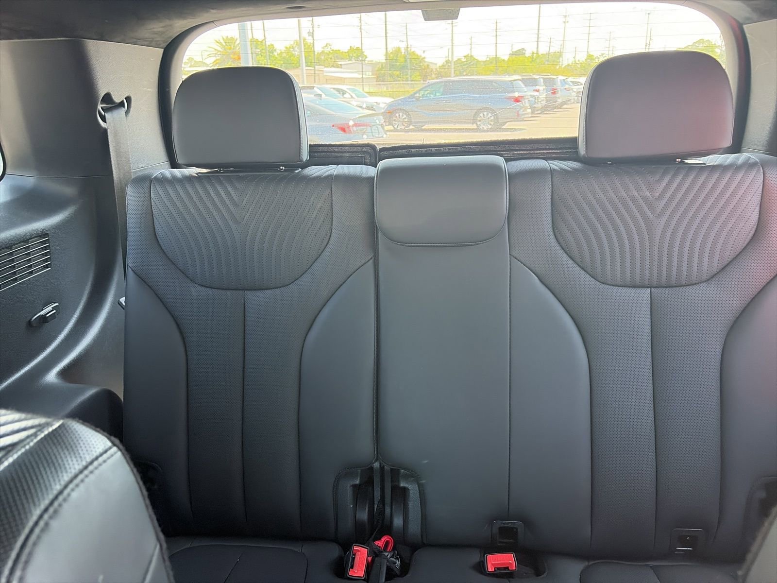 Used 2024 Hyundai Palisade Calligraphy image 10