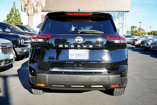 Used 2024 Nissan Rogue SV FWD image 10