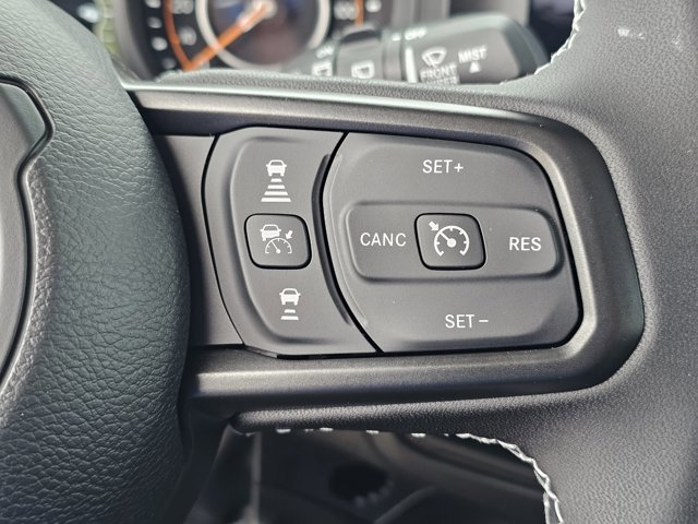 New 2025 Jeep Wrangler Unlimited Rubicon w/ XTREMEE 35" Tire Package image 22