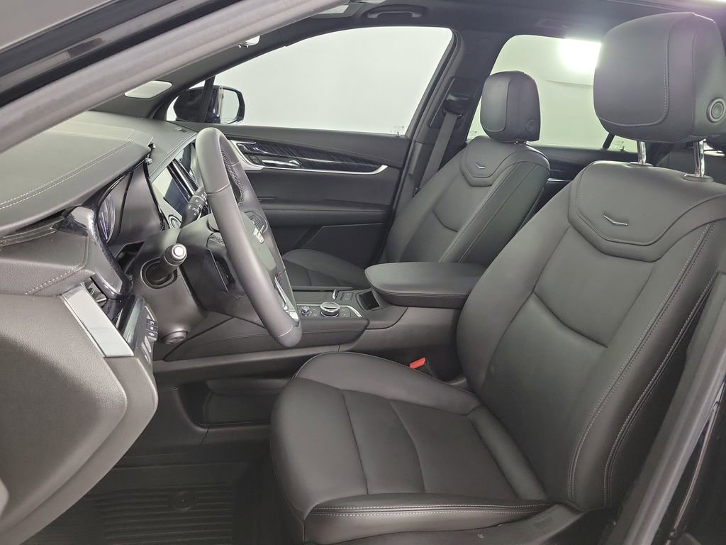 Certified 2023 Cadillac XT6 Premium Luxury w/ Technology Package image 17