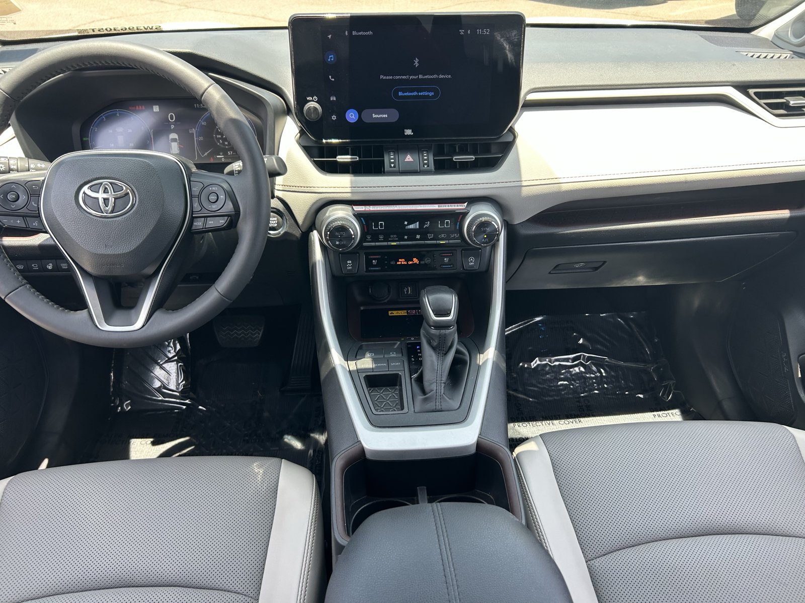 Used 2025 Toyota RAV4 Limited w/ Advanced Technology Package FWD image 17