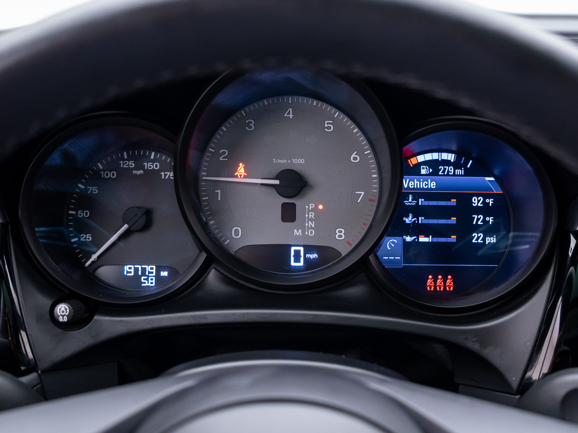 Certified 2023 Porsche Macan S AWD/4WD image 21