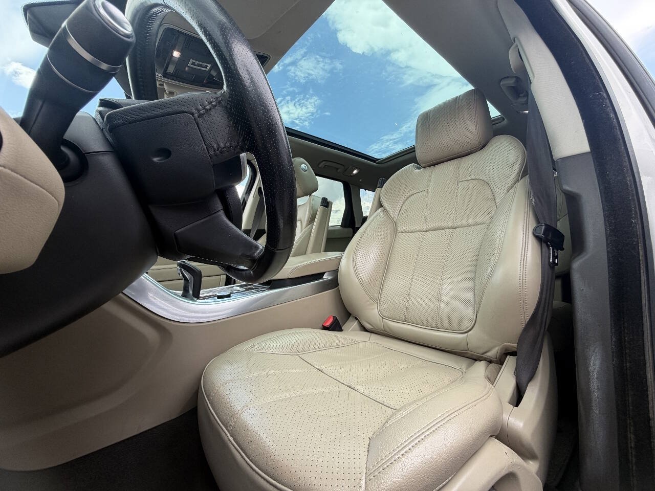 Used 2015 Land Rover Range Rover Sport HSE AWD/4WD image 14