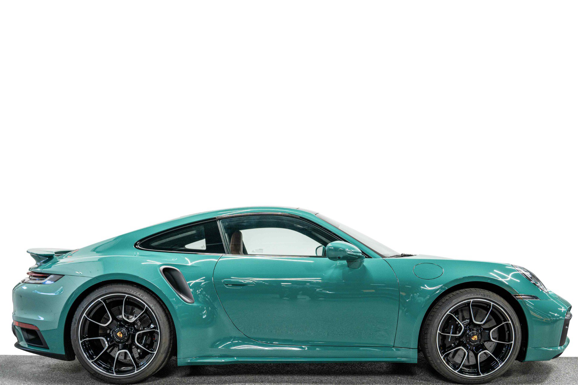 Used 2023 Porsche 911 Turbo S AWD/4WD image 2