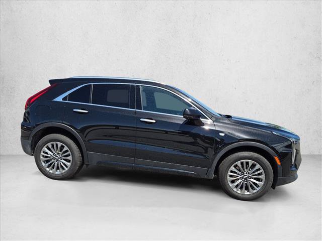 Used 2025 Cadillac XT4 Premium Luxury FWD image 4