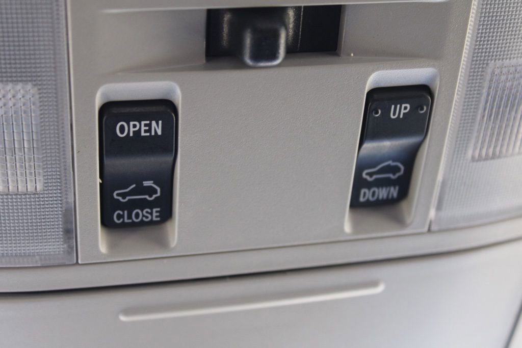 Used 2018 Toyota RAV4 XLE image 28