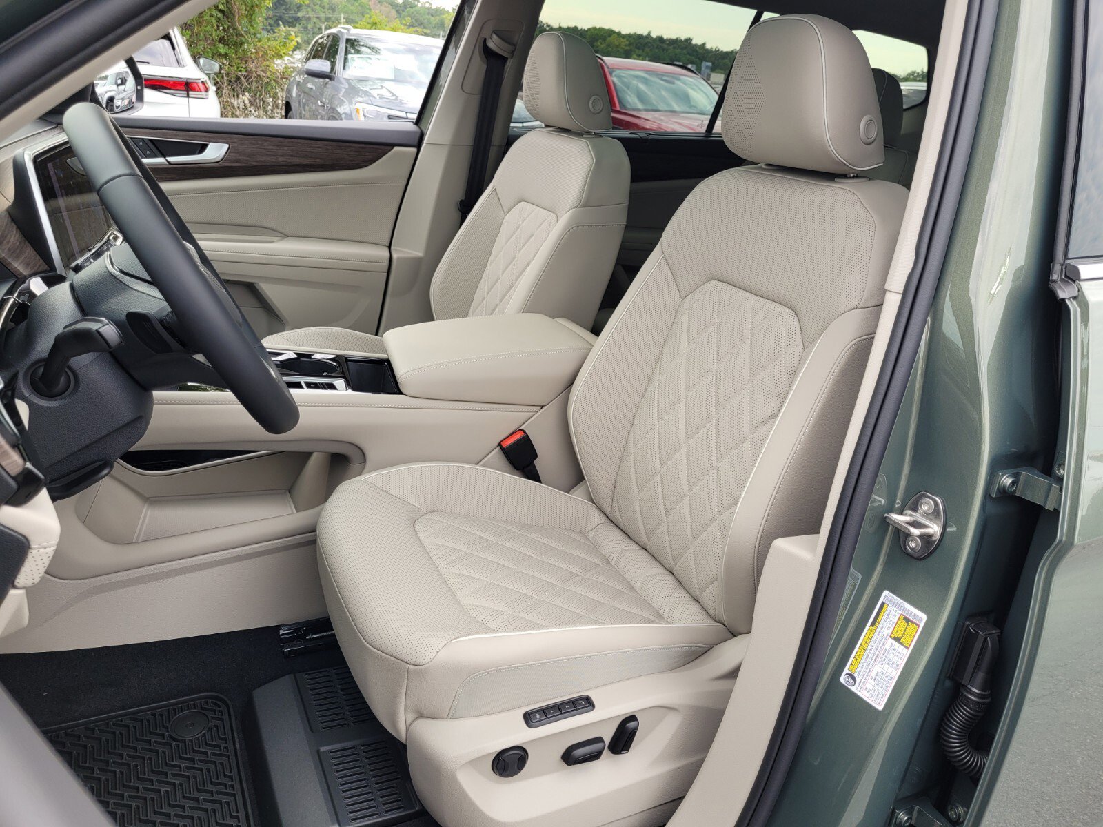 New 2026 Volkswagen Atlas SEL Premium R-Line image 4