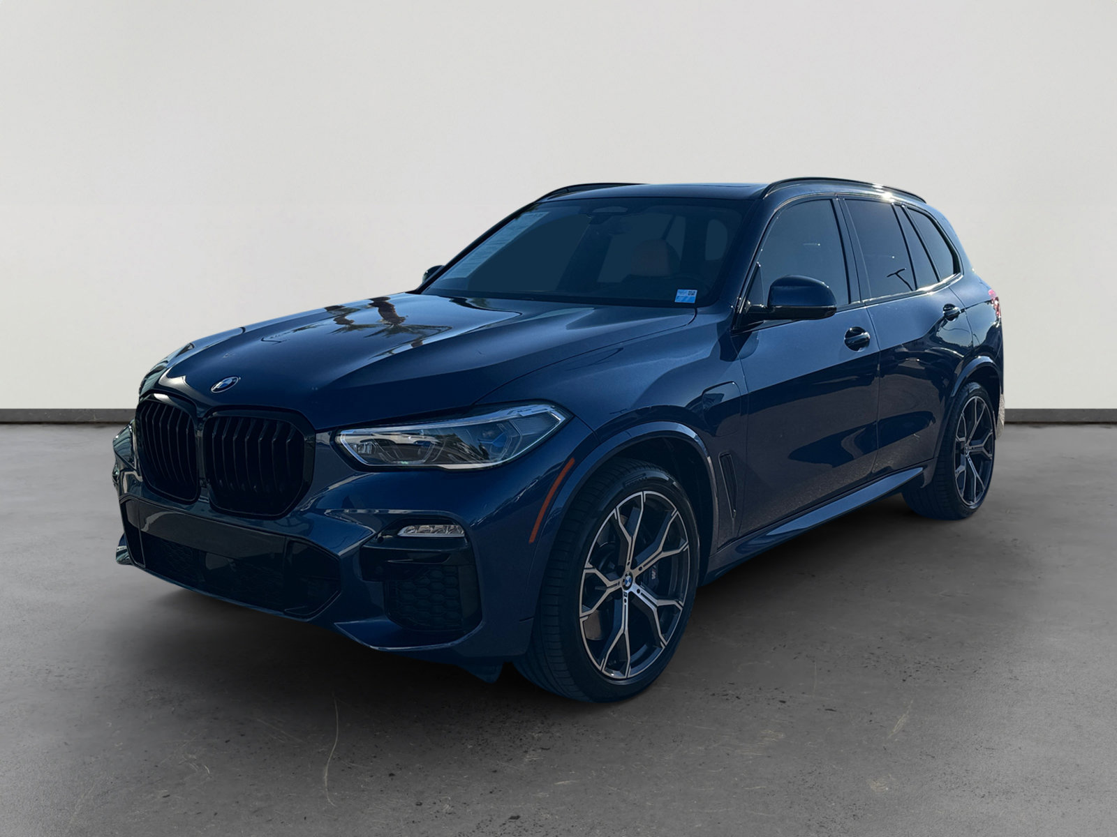 Used 2021 BMW X5 xDrive45e w/ M Sport Package