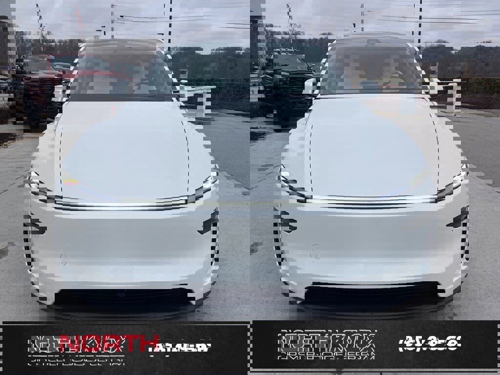 Used 2026 Tesla Model Y Long Range image 31