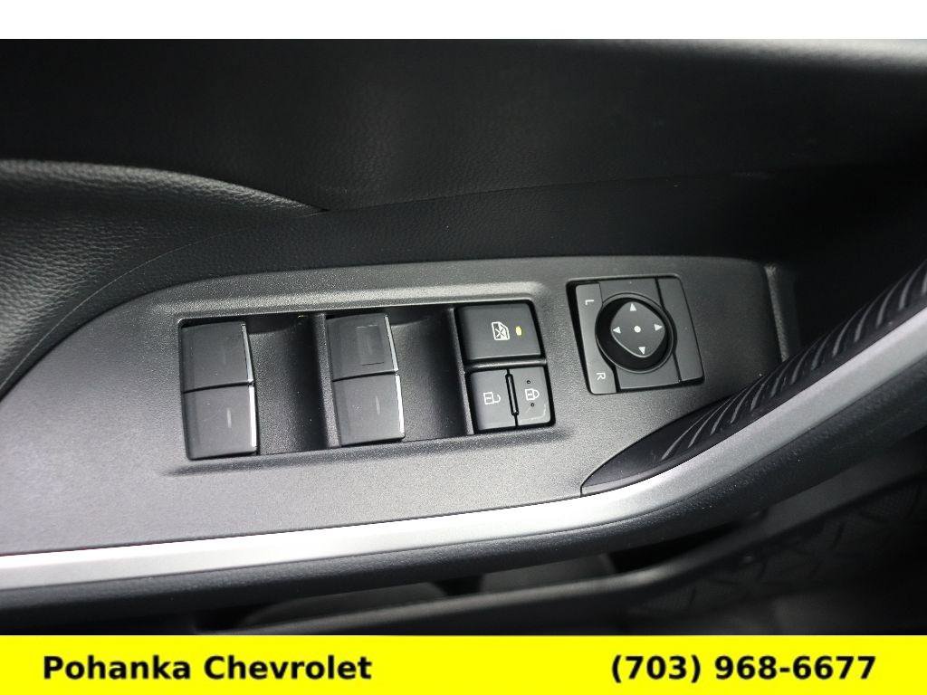 Used 2024 Toyota RAV4 SE image 19