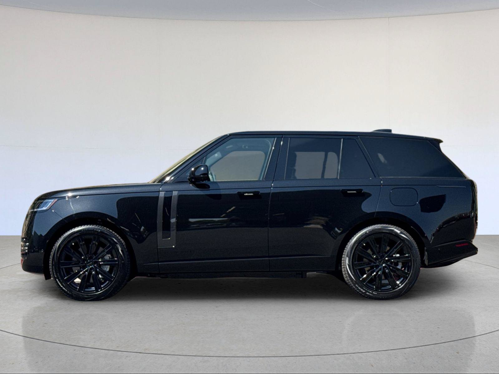 New 2026 Land Rover Range Rover SE AWD/4WD image 3