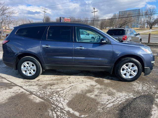 Used 2014 Chevrolet Traverse LS image 4