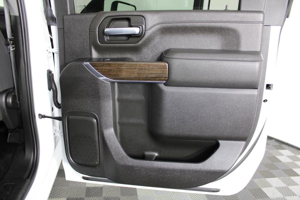 Used 2023 GMC Sierra 3500 SLE w/ SLE Convenience Package image 33