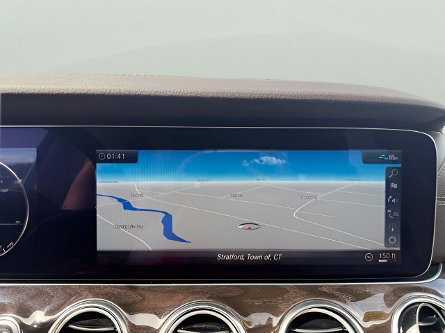 Used 2019 Mercedes-Benz E 300 4MATIC image 19
