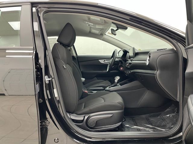 Used 2024 Kia Forte LXS image 13