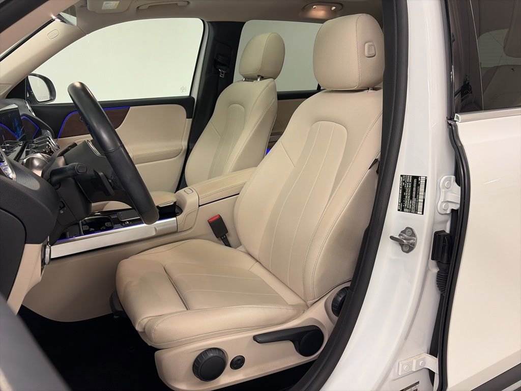 Certified 2022 Mercedes-Benz GLB 250 4MATIC image 13