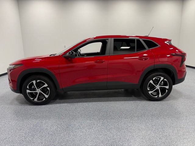 Used 2026 Chevrolet Trax RS w/ Driver Confidence Package FWD image 9