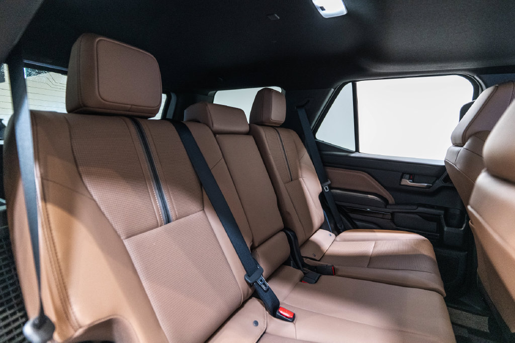 New 2026 Toyota 4Runner Limited AWD/4WD image 36