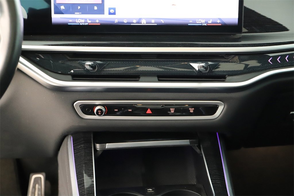 Used 2024 BMW X5 sDrive40i w/ M Sport Package image 20