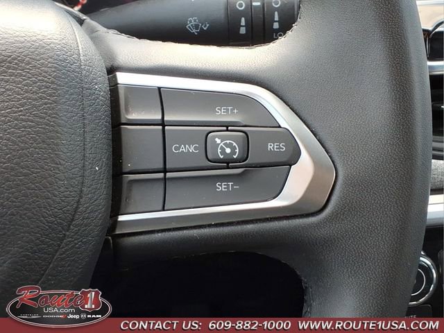 Used 2024 Jeep Compass Latitude AWD/4WD image 18
