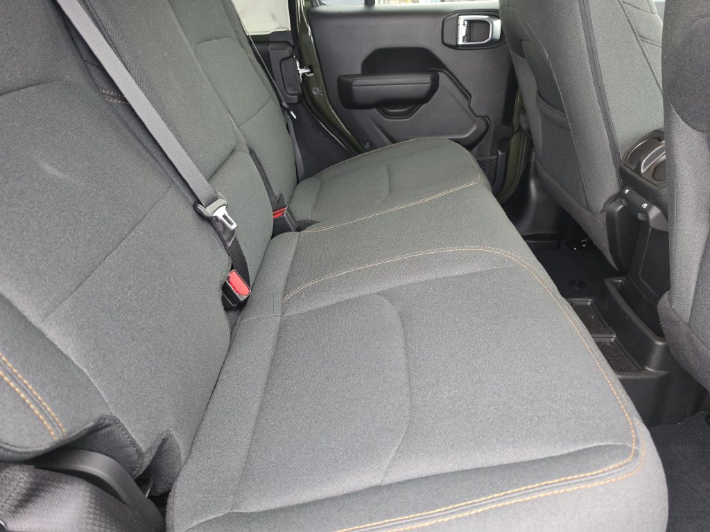 Used 2024 Jeep Wrangler Unlimited w/ Convenience Group AWD/4WD image 27