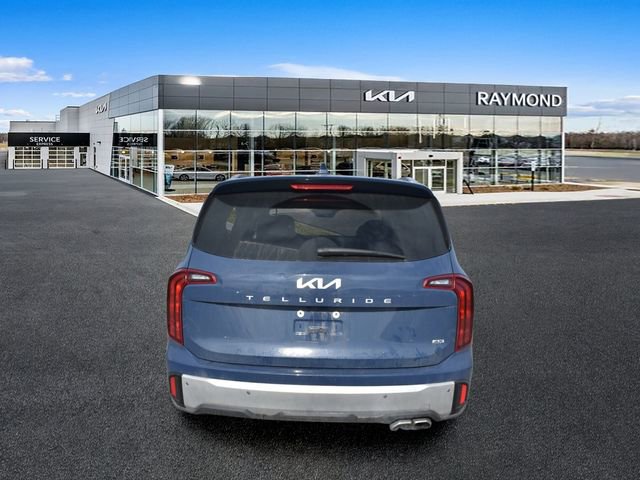 Certified 2024 Kia Telluride S w/ S Sunroof Package AWD/4WD image 5