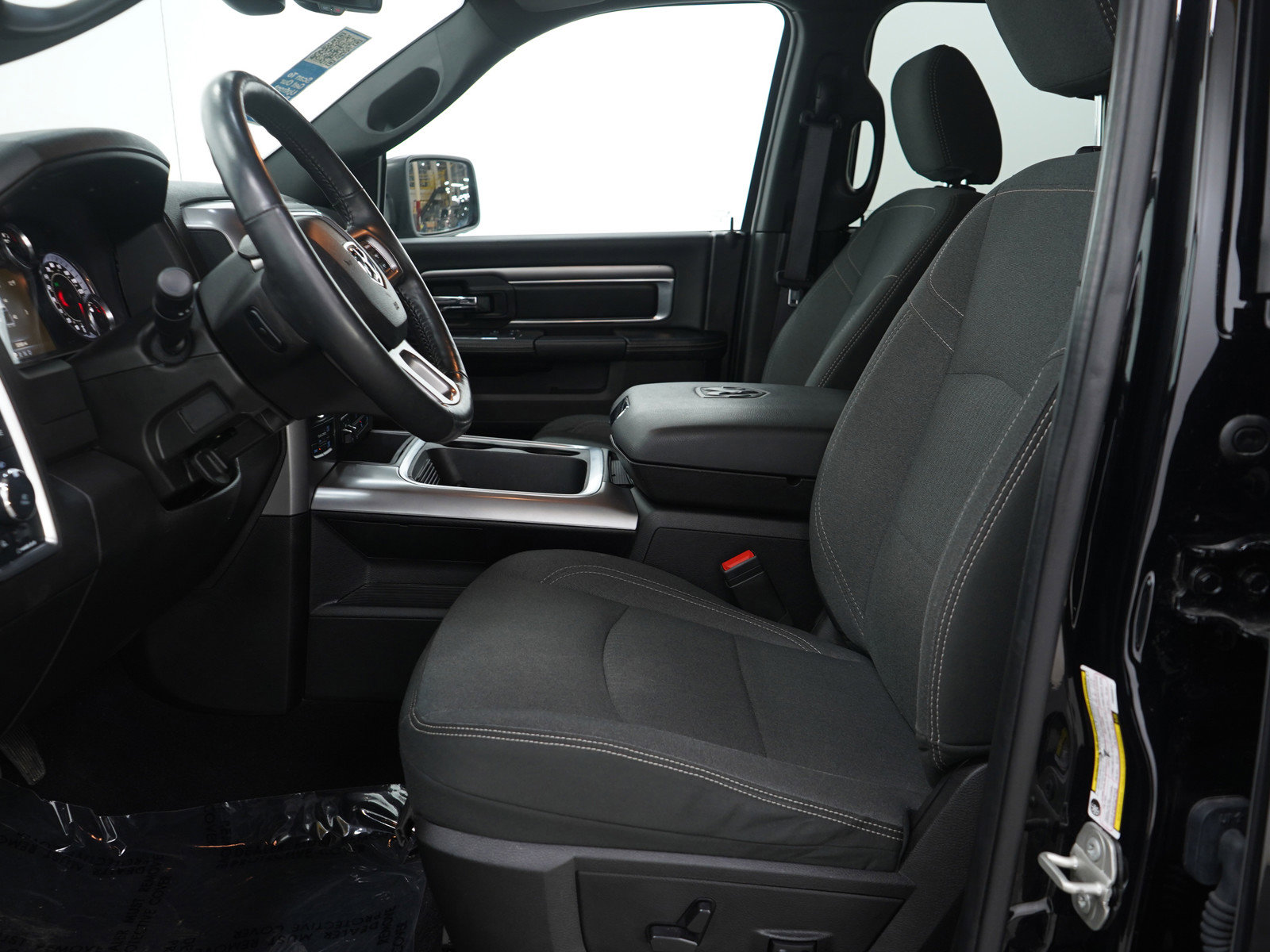 Used 2023 RAM 1500 Classic Warlock image 23