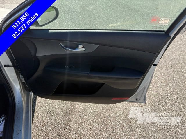 Used 2019 Kia Forte LXS FWD image 33