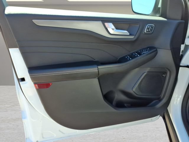 Used 2023 Ford Escape Active w/ Tech Pack #2 AWD/4WD image 14