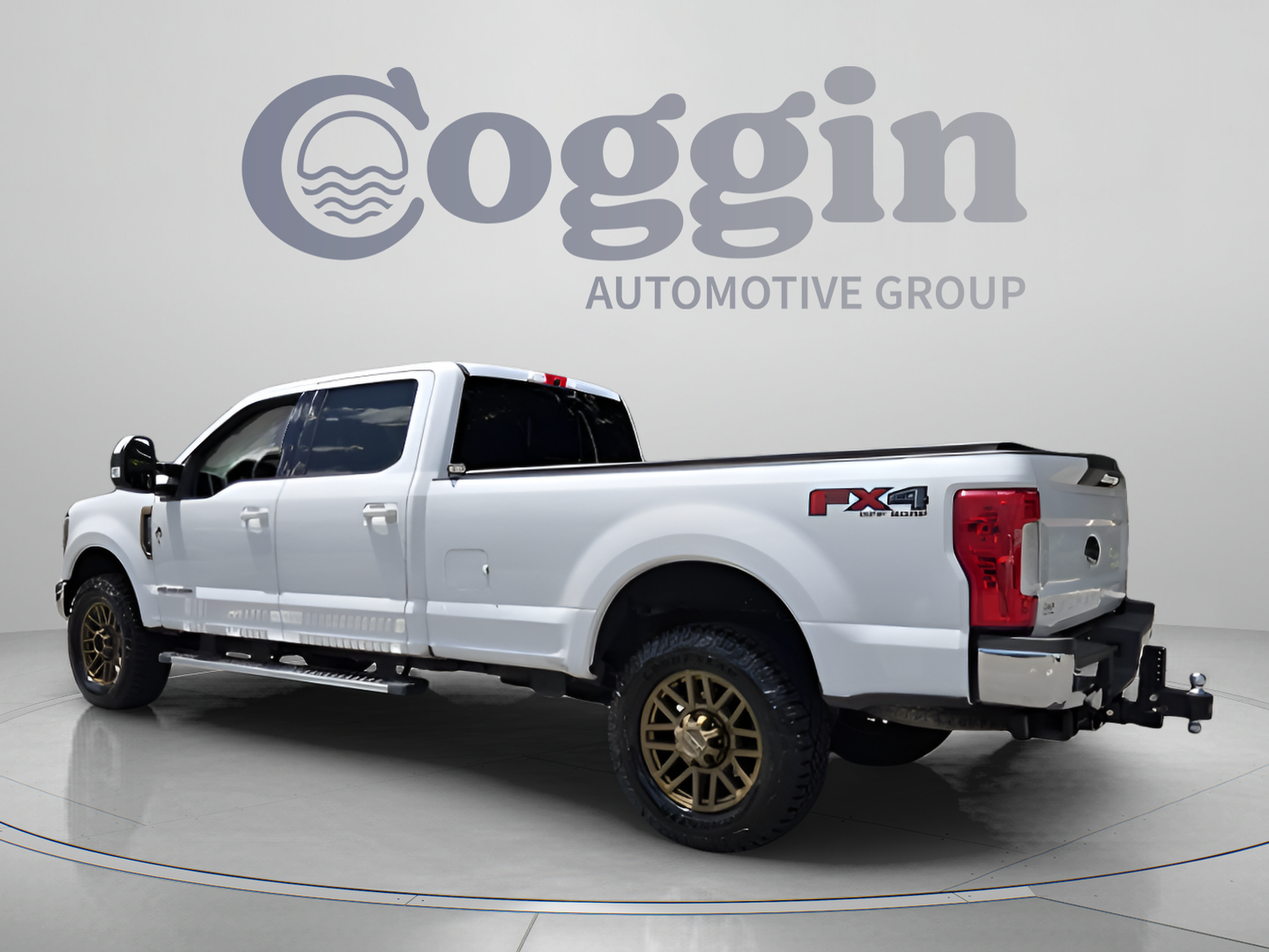 Used 2019 Ford F350 Lariat w/ Lariat Value Package AWD/4WD image 3