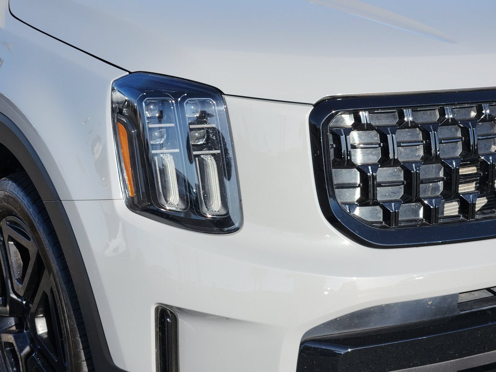 Used 2025 Kia Telluride EX X-Line AWD/4WD image 10