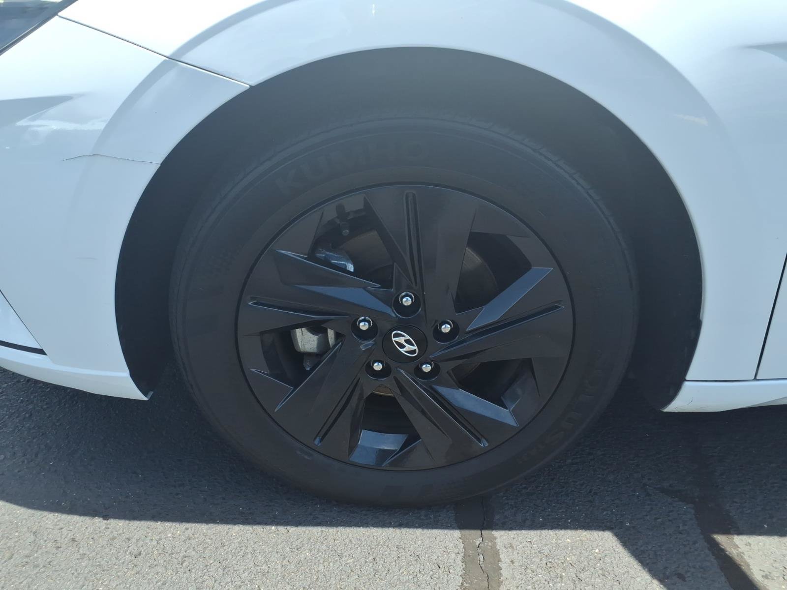 Certified 2022 Hyundai Elantra SEL w/ Preferred Accessory Package FWD image 10