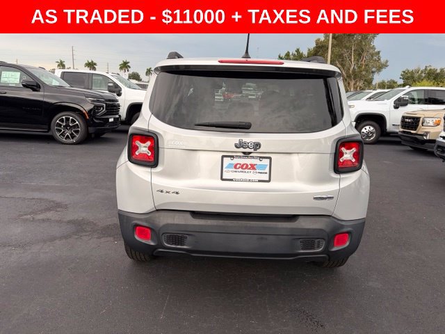 Used 2016 Jeep Renegade Latitude w/ Cold Weather Group AWD/4WD image 5