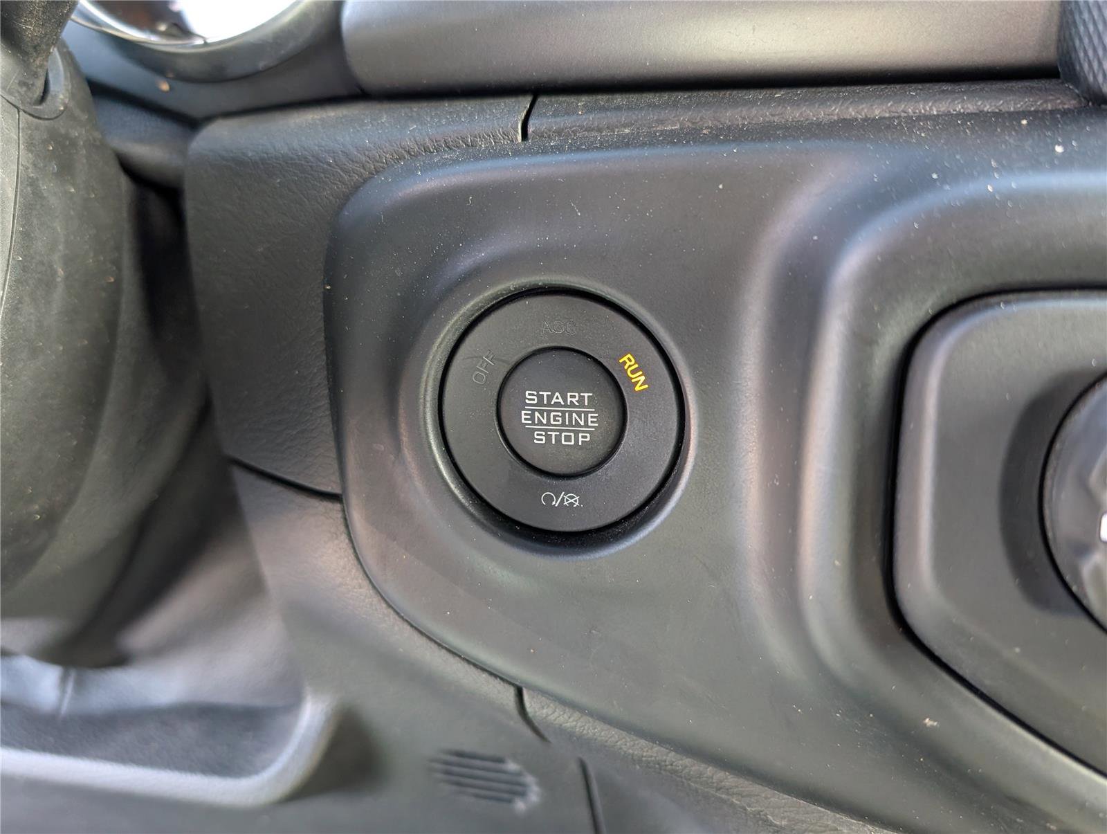 Used 2021 Jeep Wrangler Sport image 21