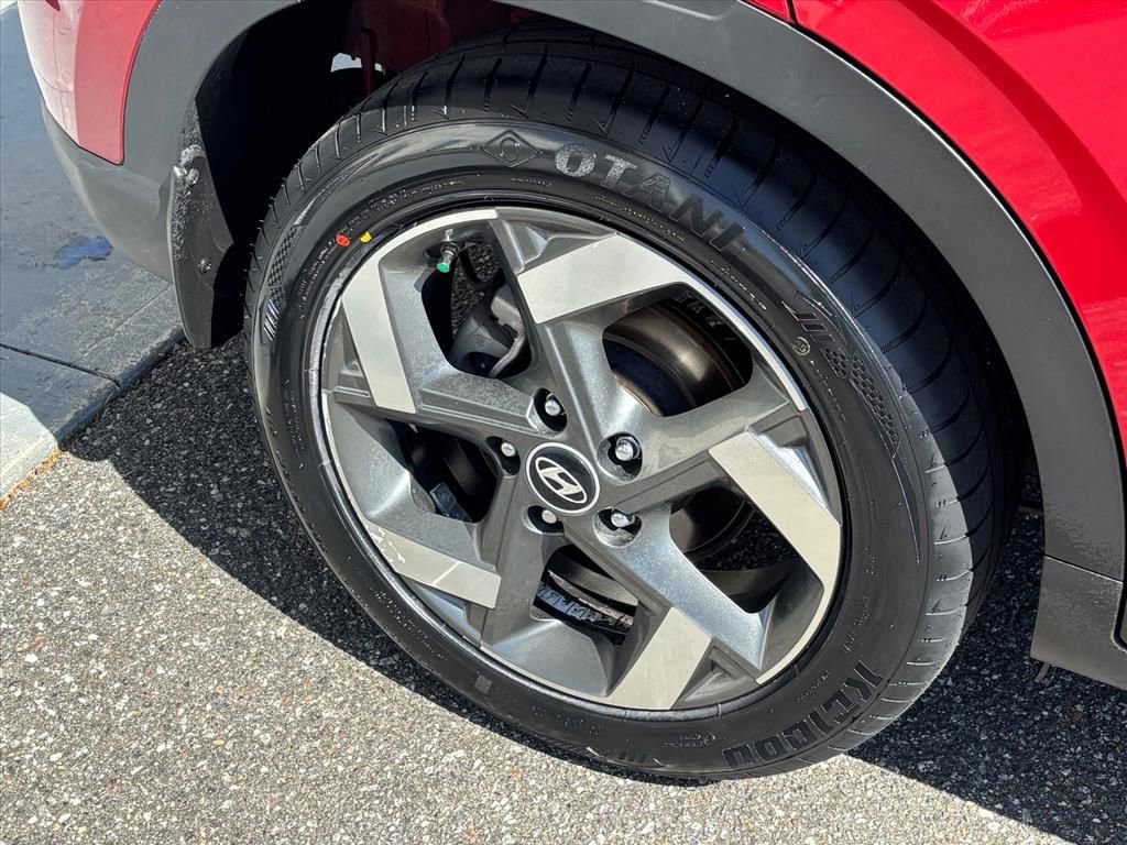 Used 2023 Hyundai Venue FWD image 27