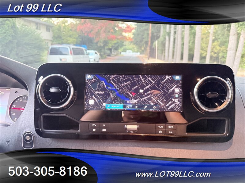 Used 2020 Mercedes-Benz Sprinter 2500 image 15