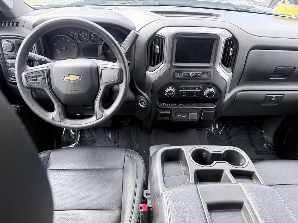 Used 2024 Chevrolet Silverado 2500 Custom w/ Custom Value Package AWD/4WD image 10
