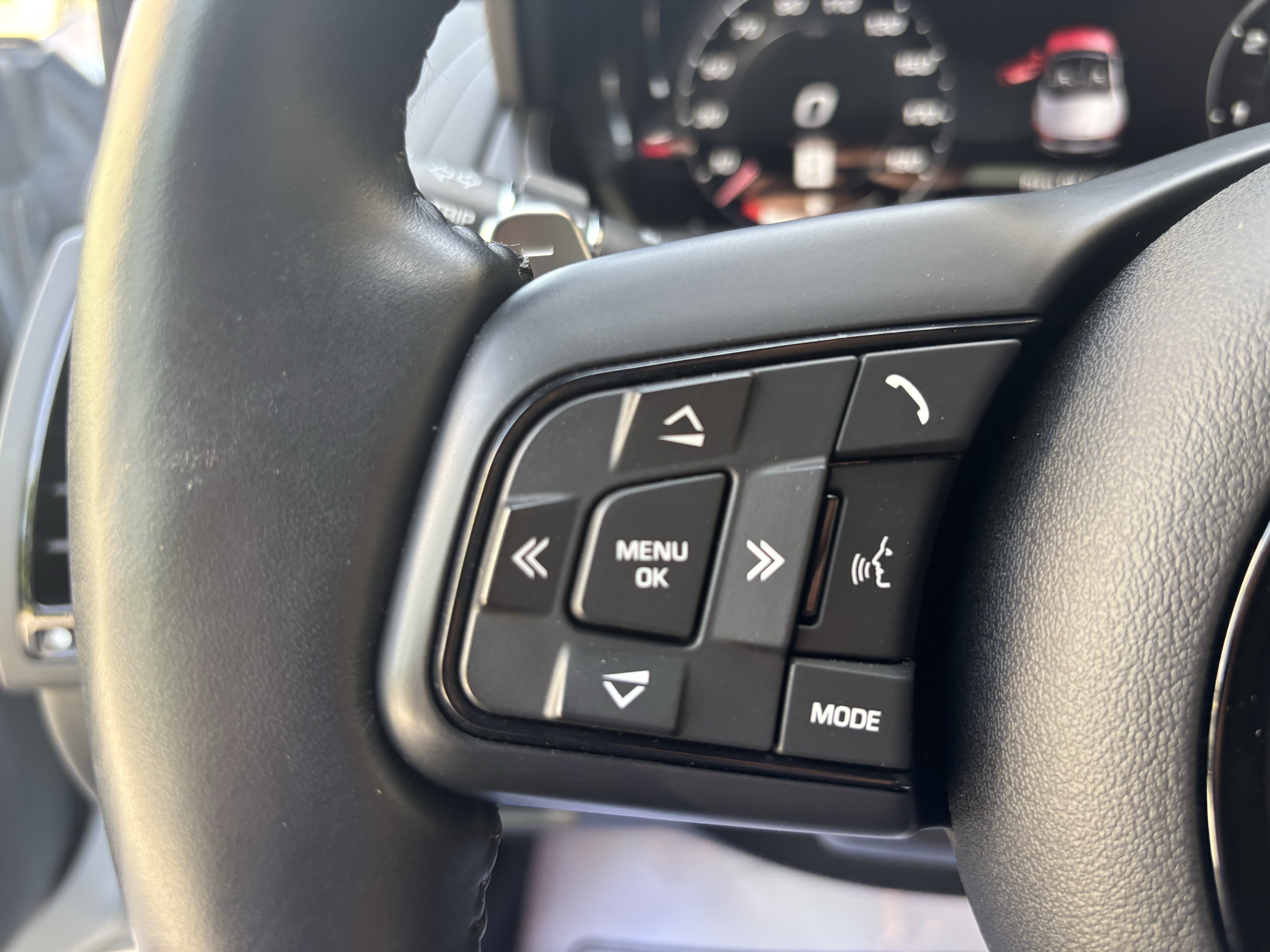 Used 2021 Jaguar F-TYPE R-Dynamic AWD/4WD image 25