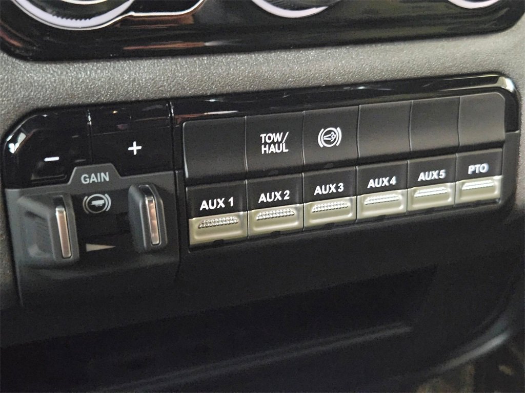 New 2026 RAM 5500 Tradesman w/ Chrome Appearance Group image 24