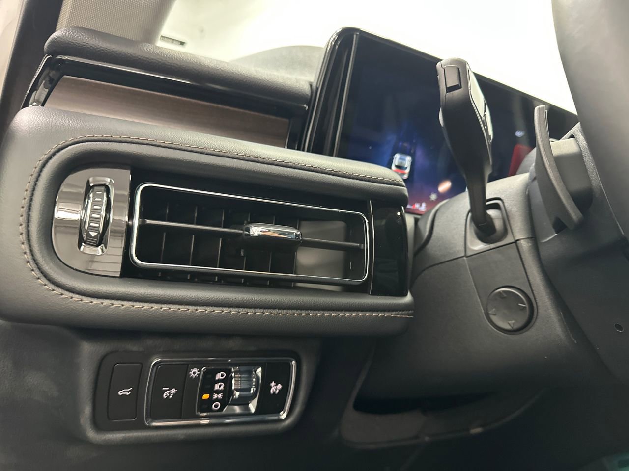 New 2026 Lincoln Aviator Reserve image 35