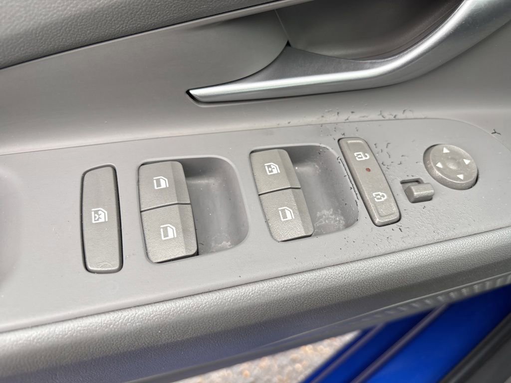 Used 2024 Hyundai Elantra SEL FWD image 25