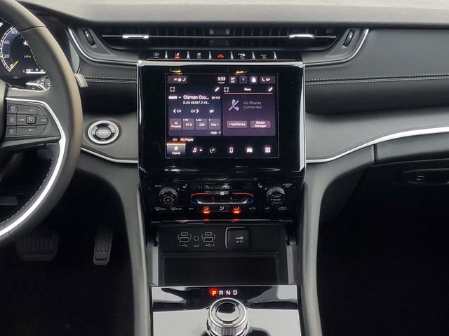 New 2025 Jeep Grand Cherokee L Altitude image 17