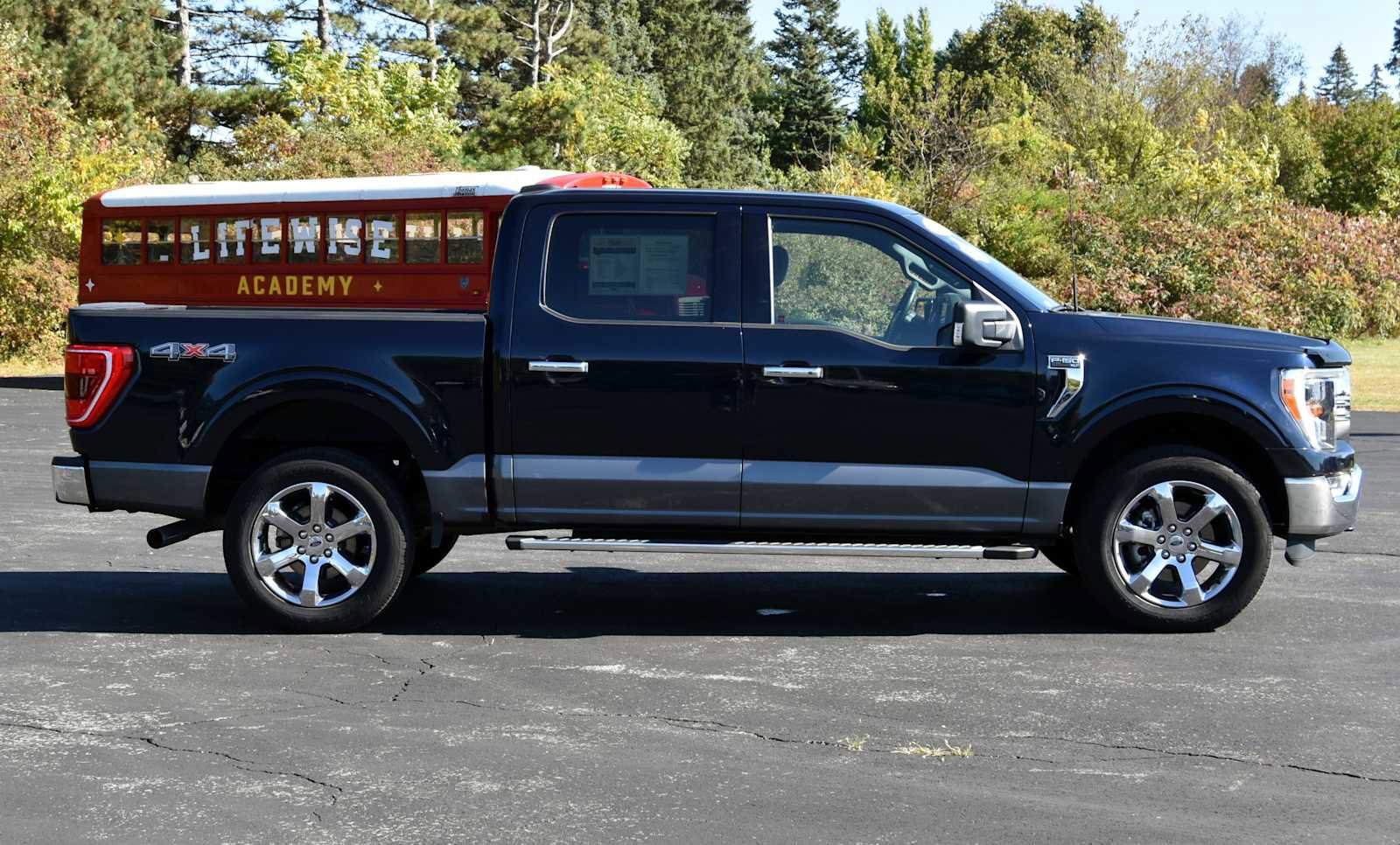 Certified 2022 Ford F150 XLT w/ Equipment Group 302A High image 2