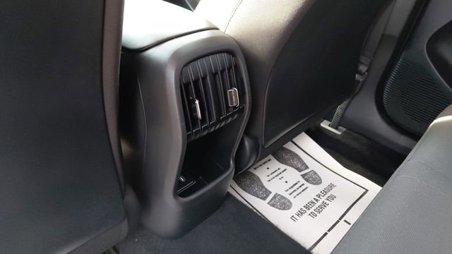 Used 2025 Hyundai Kona SEL image 25