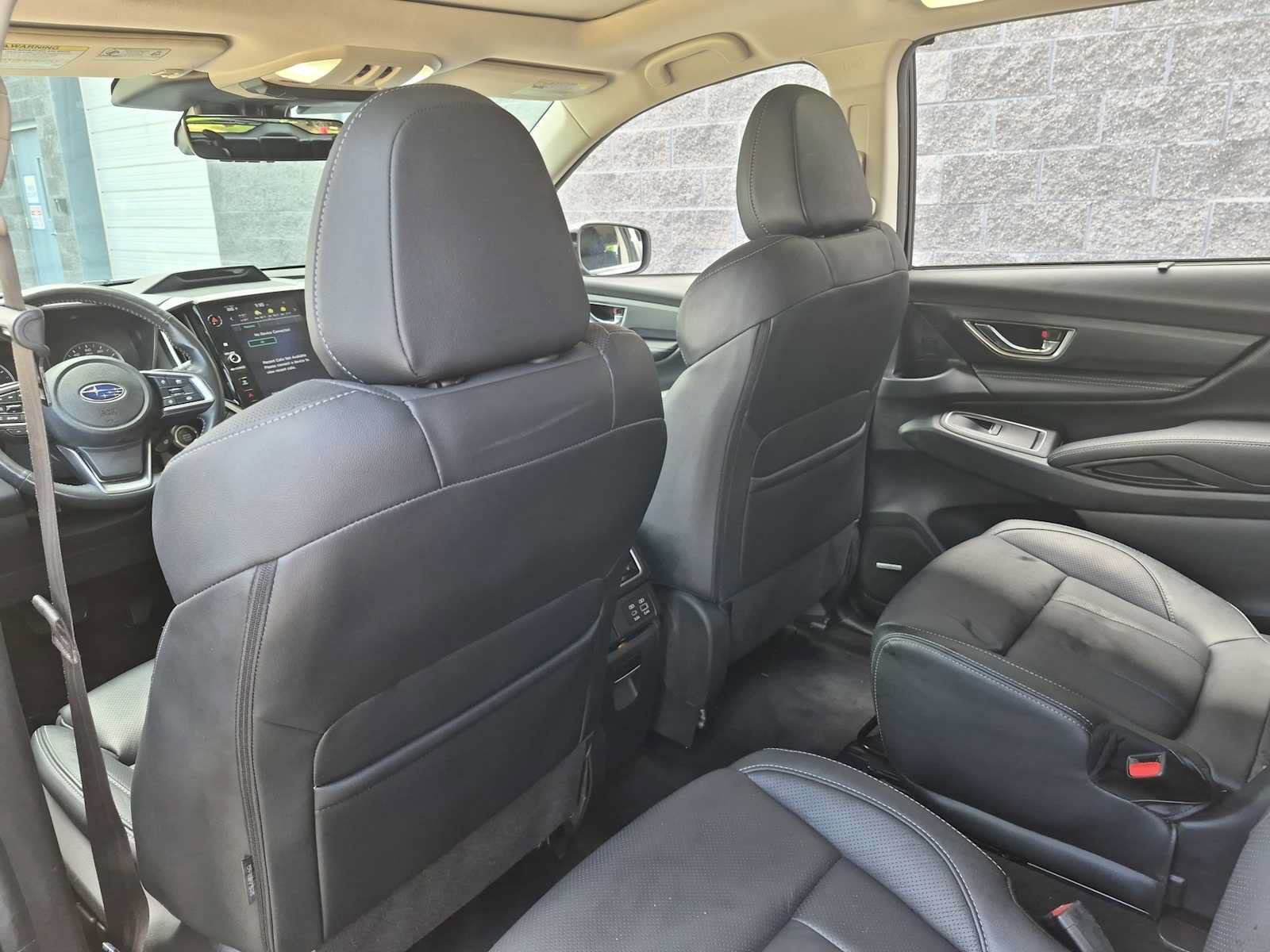 Used 2023 Subaru Ascent Limited w/ Technology Package AWD/4WD image 18
