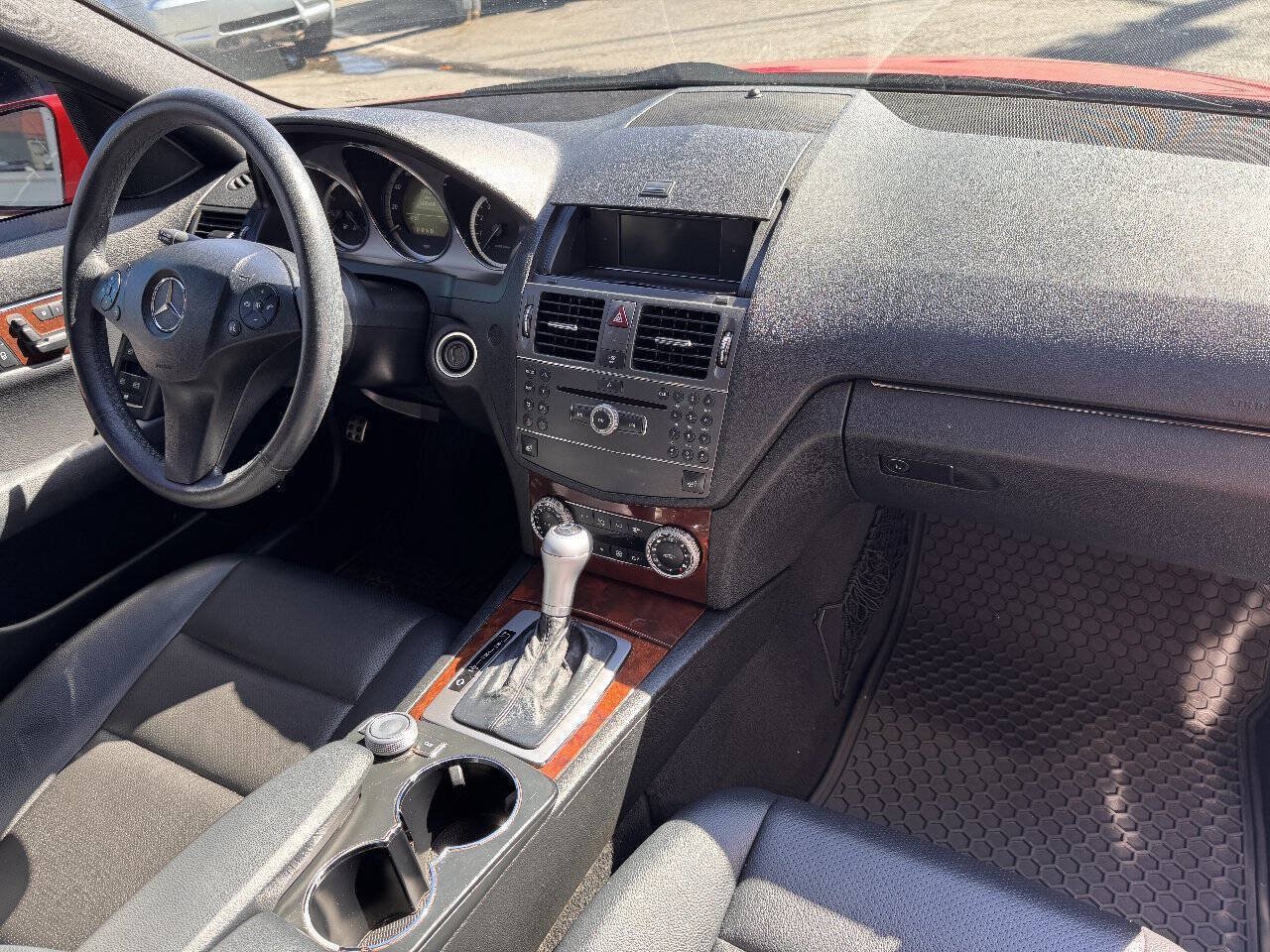 Used 2010 Mercedes-Benz C 300 Sedan image 16