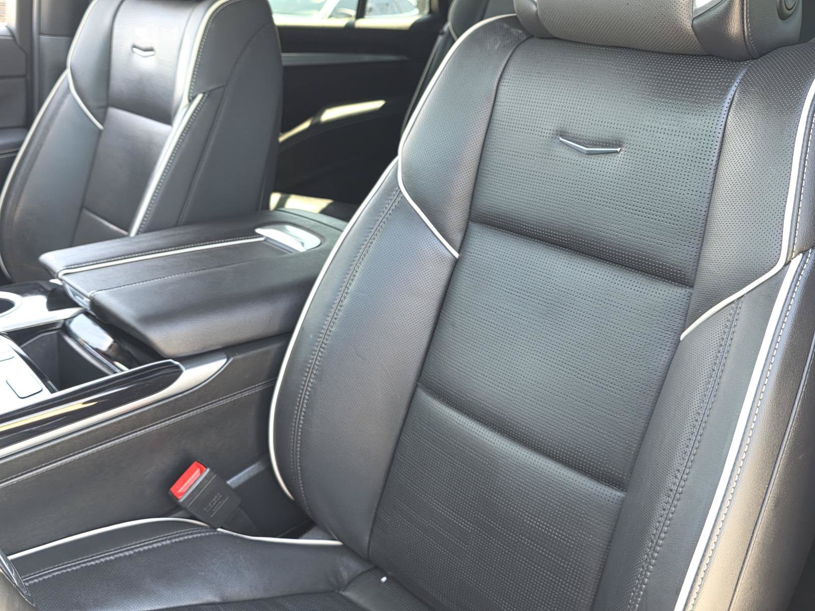 Certified 2025 Cadillac Escalade Sport w/ LPO, Floor Liner Package RWD image 20